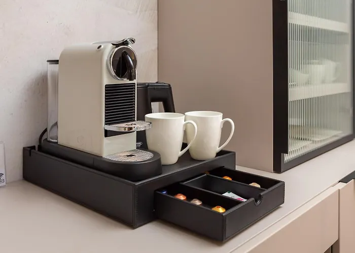 Le Prestige Luxury Rooms , Self Check-In, Minutes From Split Waterfront